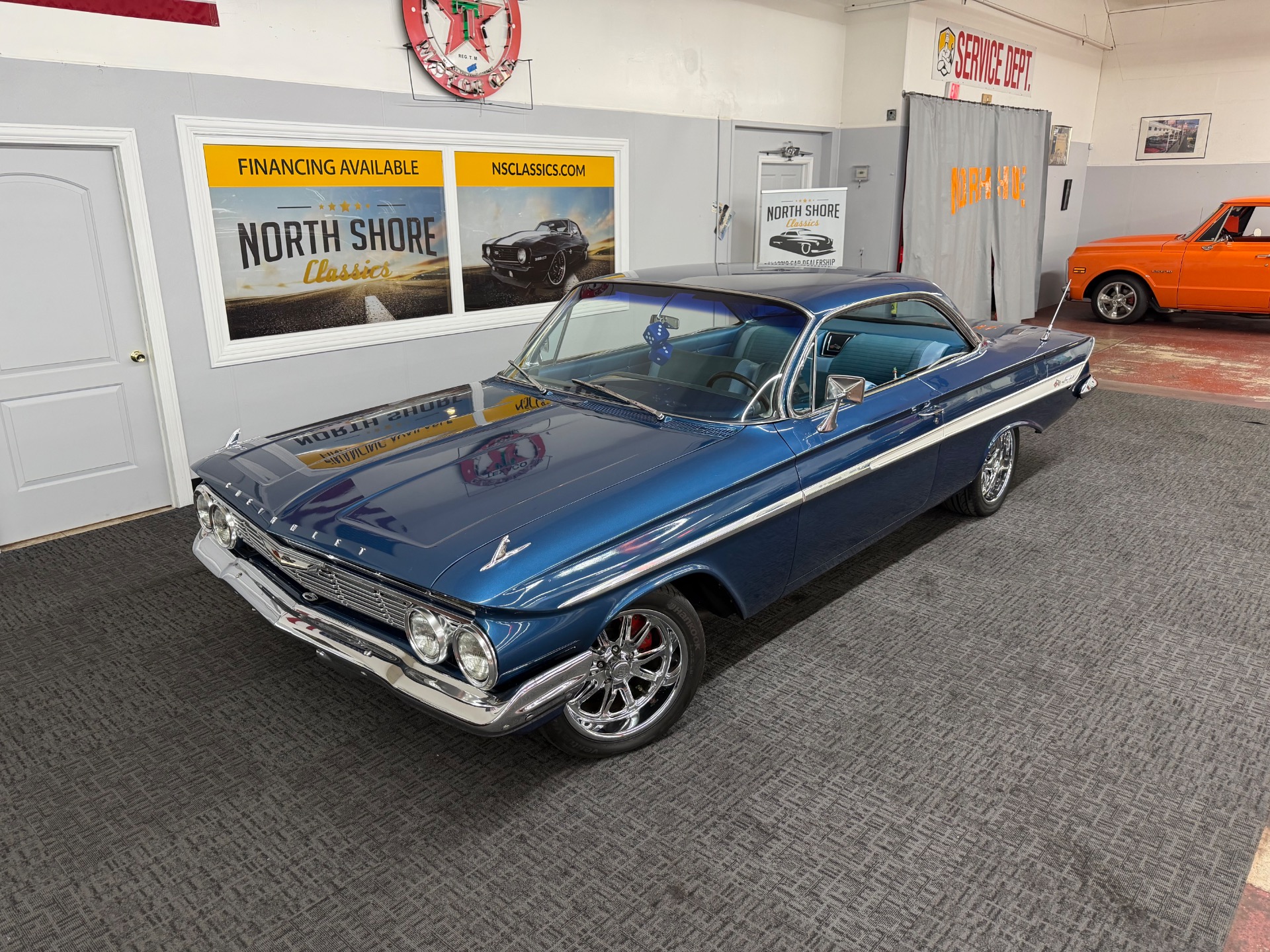 1961 CHEVROLET IMPALA 1