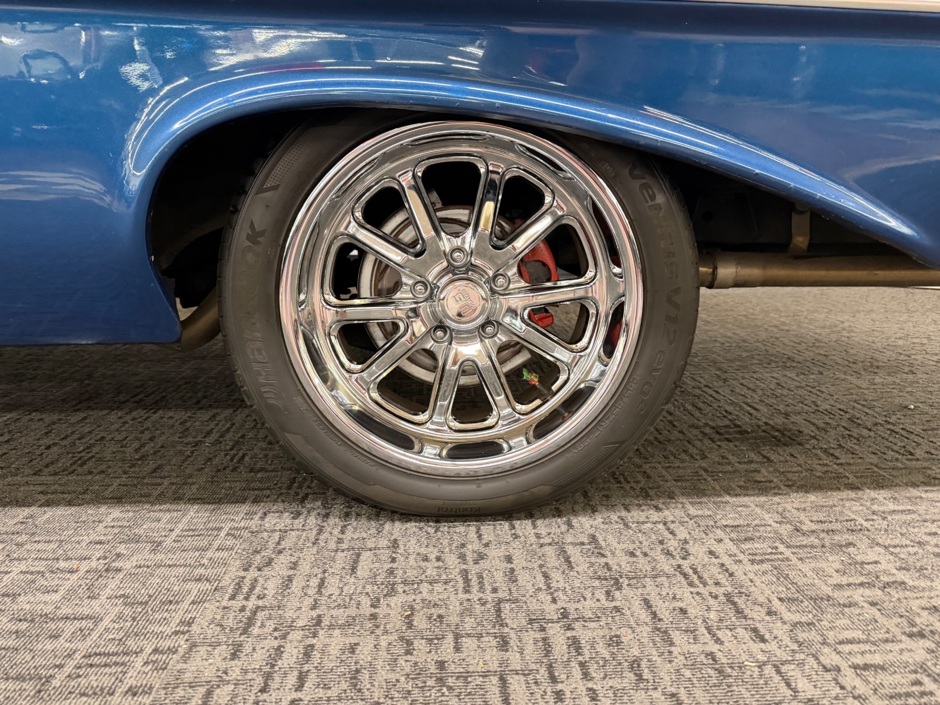1961 CHEVROLET IMPALA 41