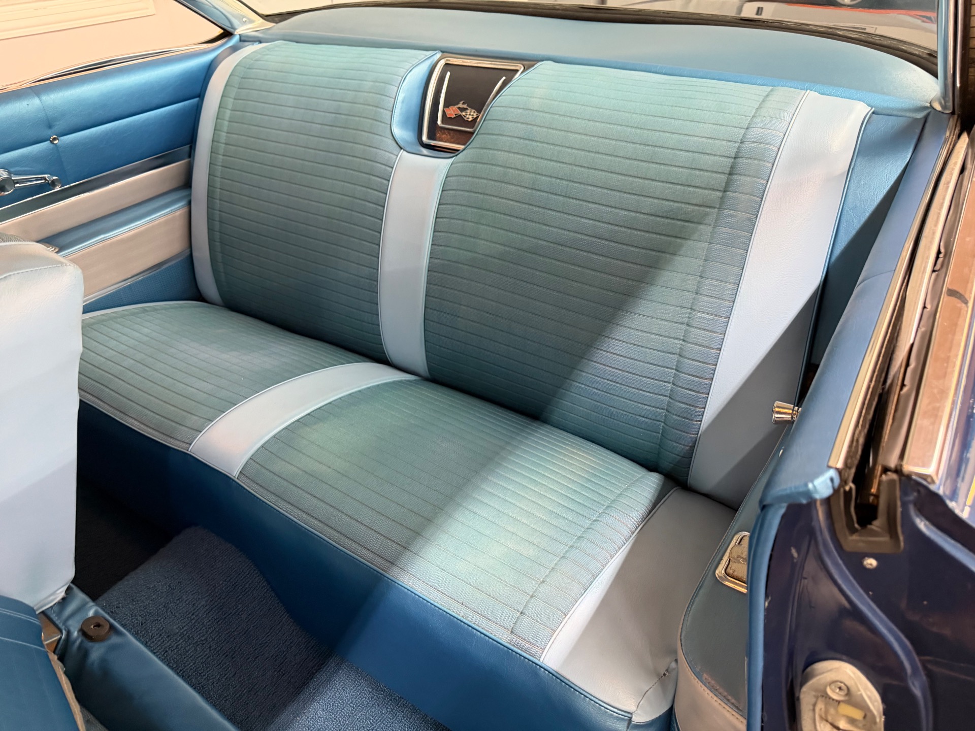 1961 CHEVROLET IMPALA 63