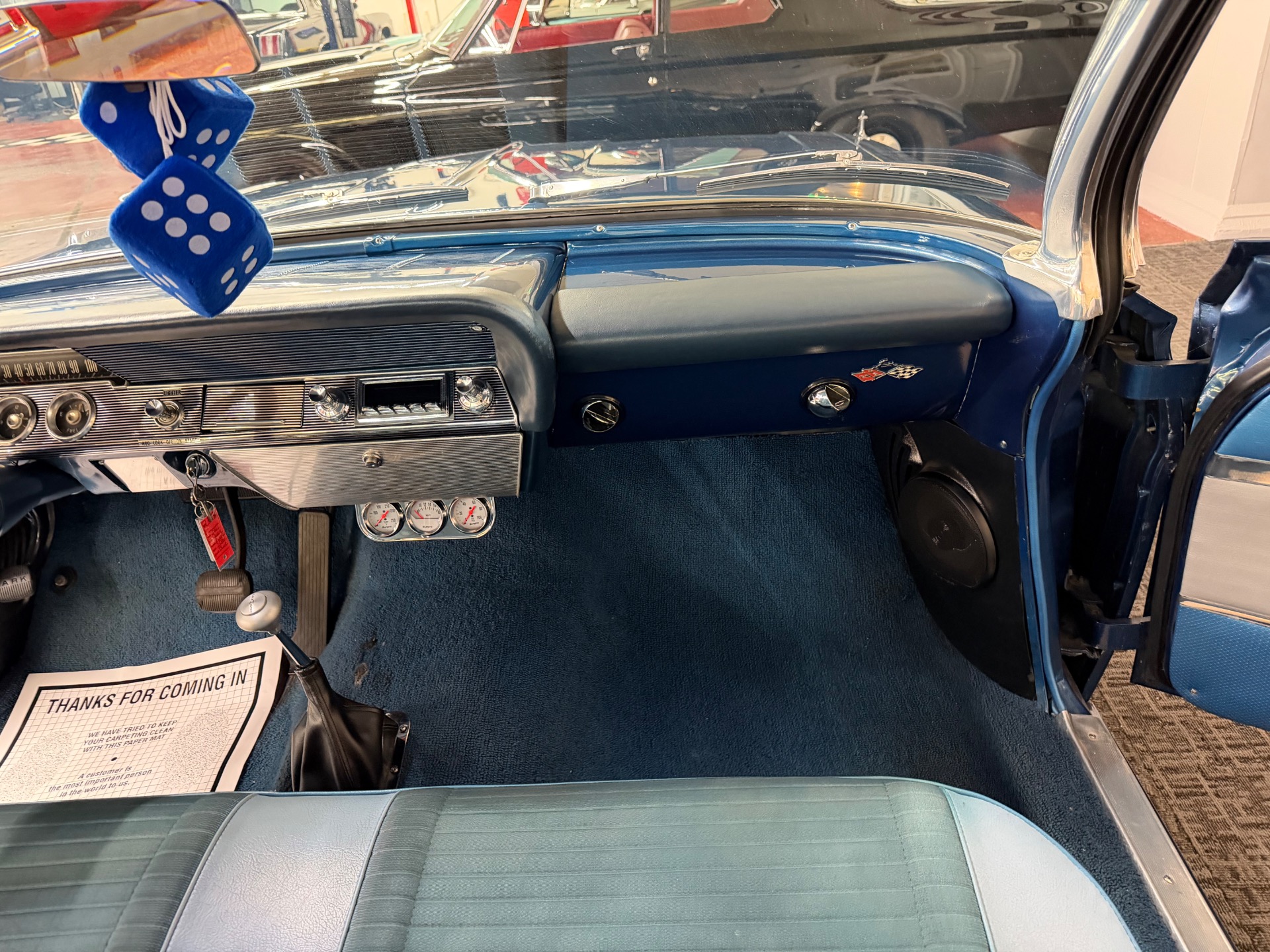 1961 CHEVROLET IMPALA 69