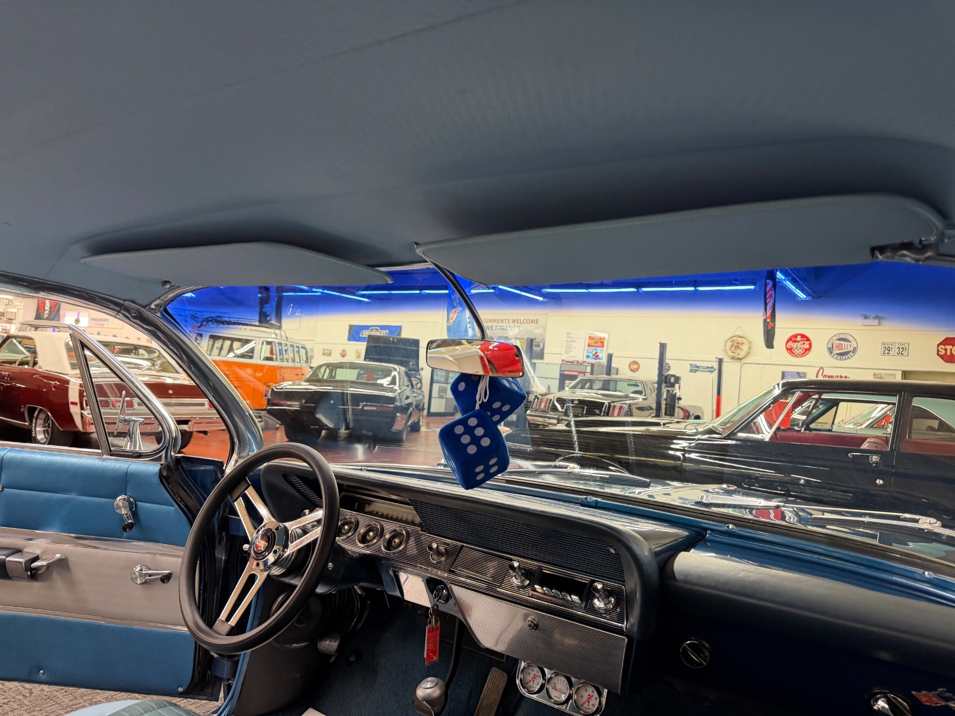 1961 CHEVROLET IMPALA 70