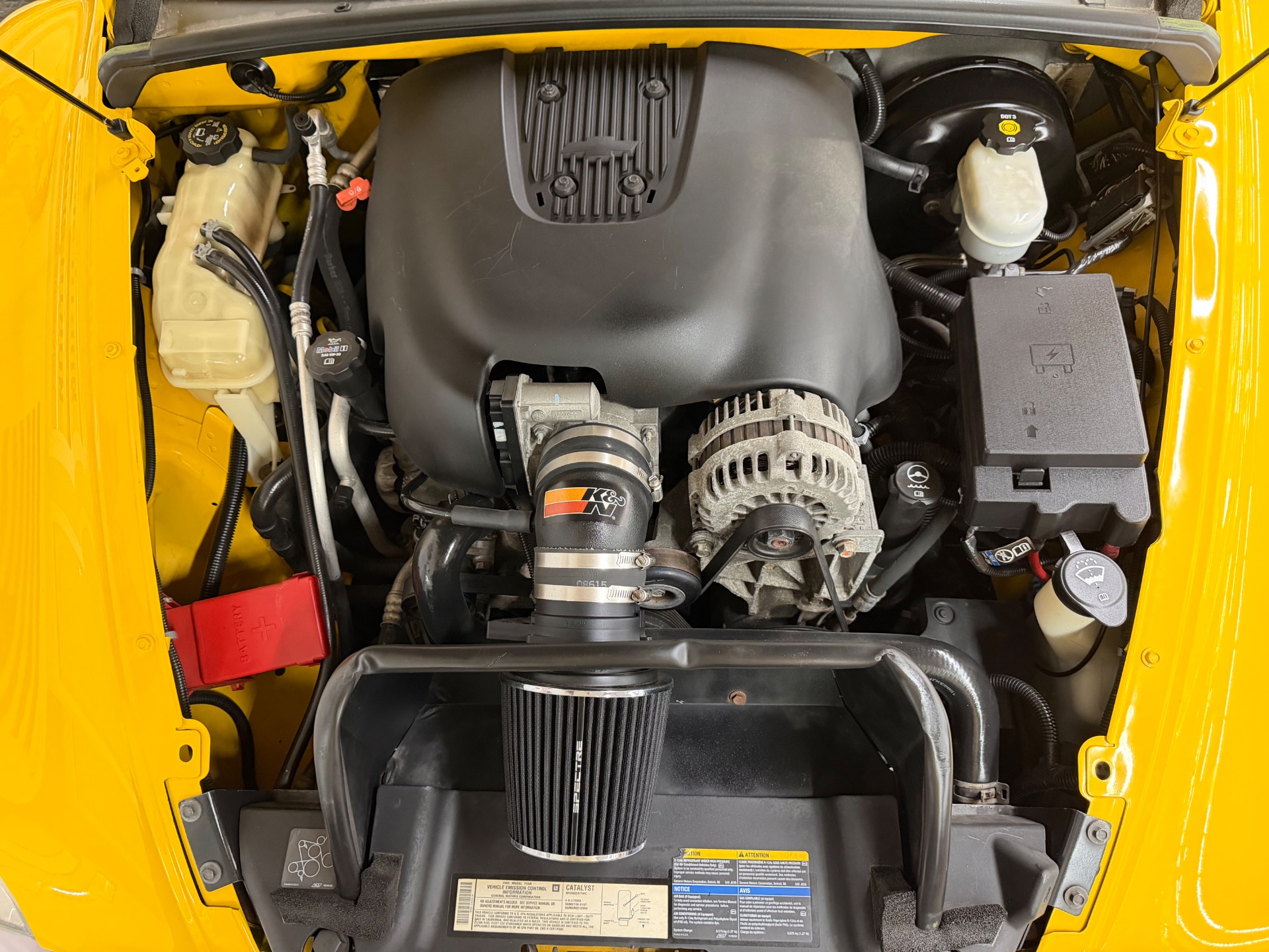 2005 Chevrolet SSR 35