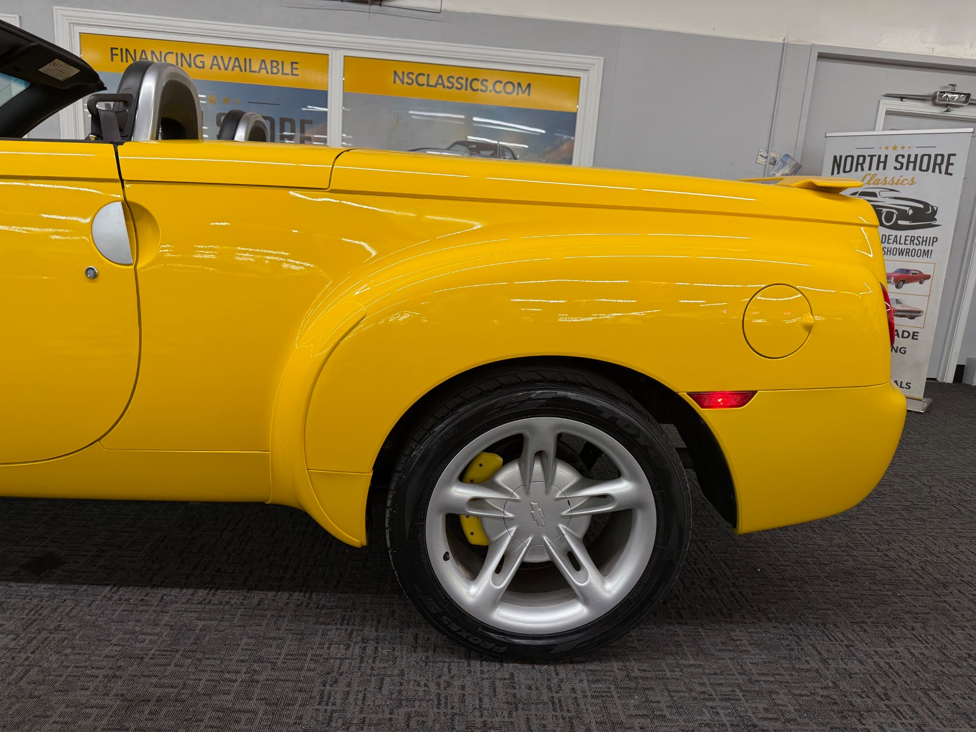 2005 Chevrolet SSR 47