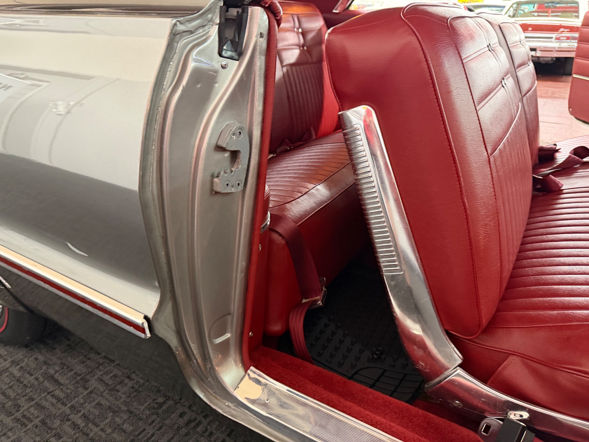 Used 1963 CHEVROLET Impala NUT AND BOLT RESTORATION-4 WHEEL DISK BRAKES-SEE VIDEO | Mundelein, IL
