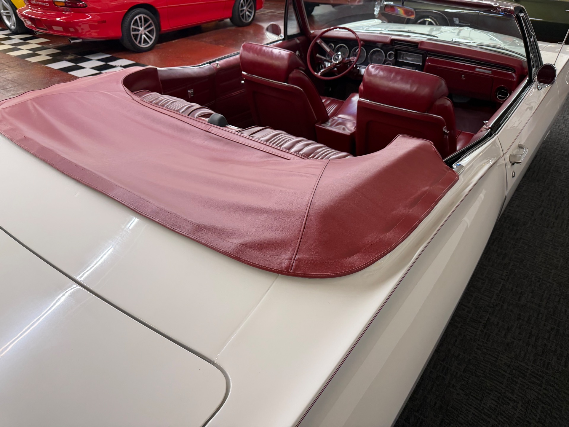 Used 1967 CHEVROLET Impala SS BIG BLOCK-TONS OF FACTORY OPTIONS | Mundelein, IL