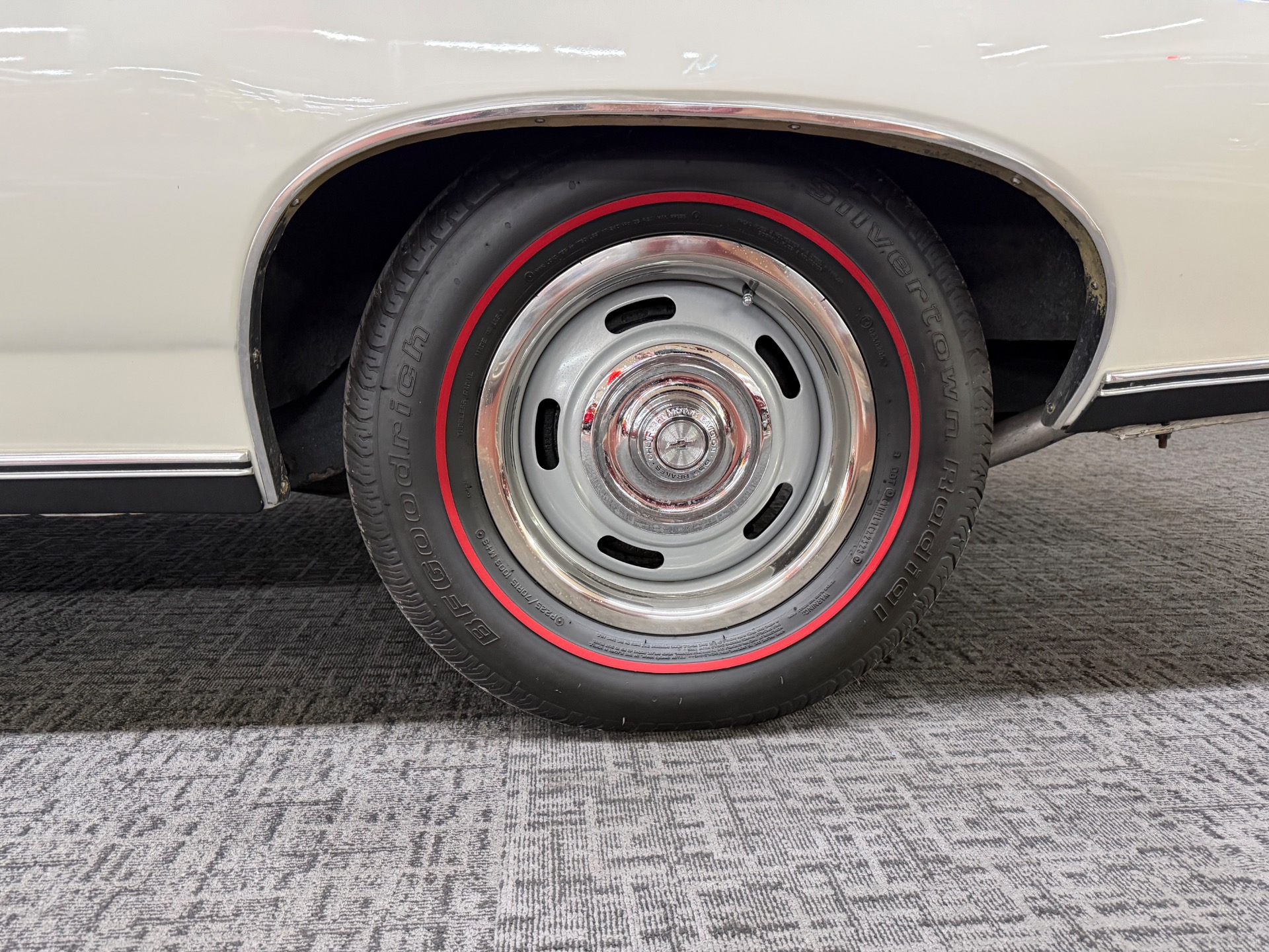 Used 1967 CHEVROLET Impala SS BIG BLOCK-TONS OF FACTORY OPTIONS | Mundelein, IL