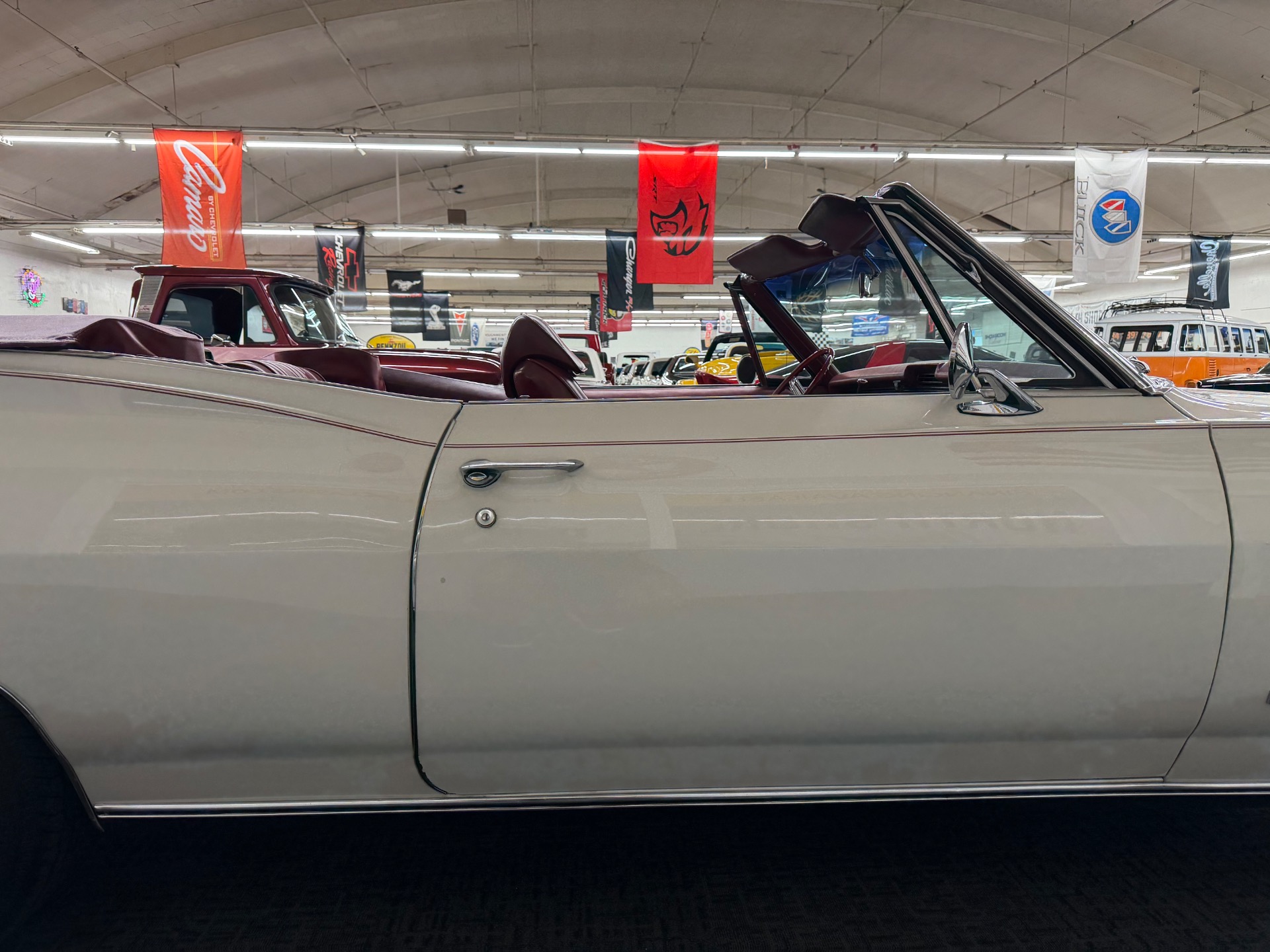 Used 1967 CHEVROLET Impala SS BIG BLOCK-TONS OF FACTORY OPTIONS | Mundelein, IL