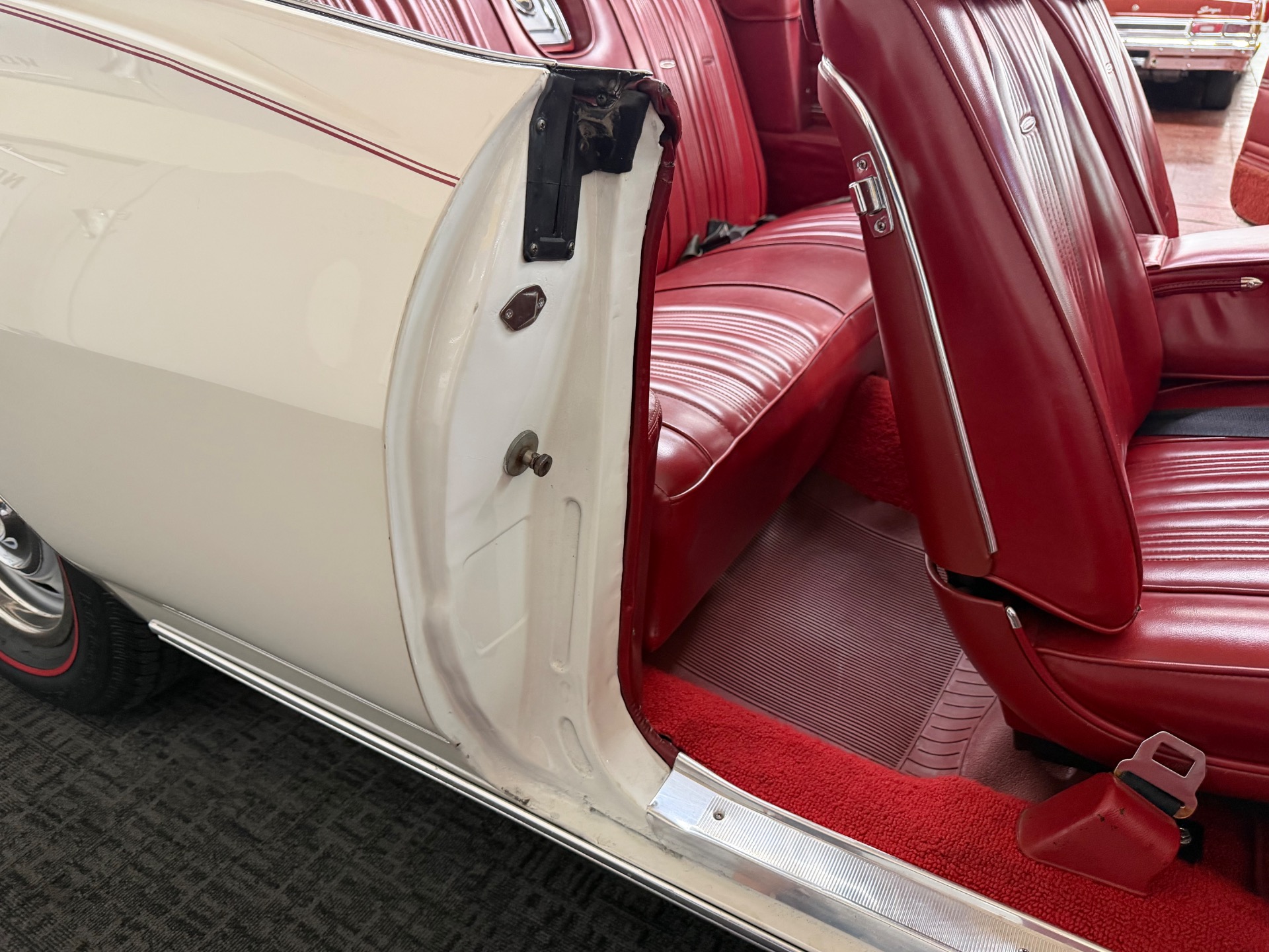 Used 1967 CHEVROLET Impala SS BIG BLOCK-TONS OF FACTORY OPTIONS | Mundelein, IL