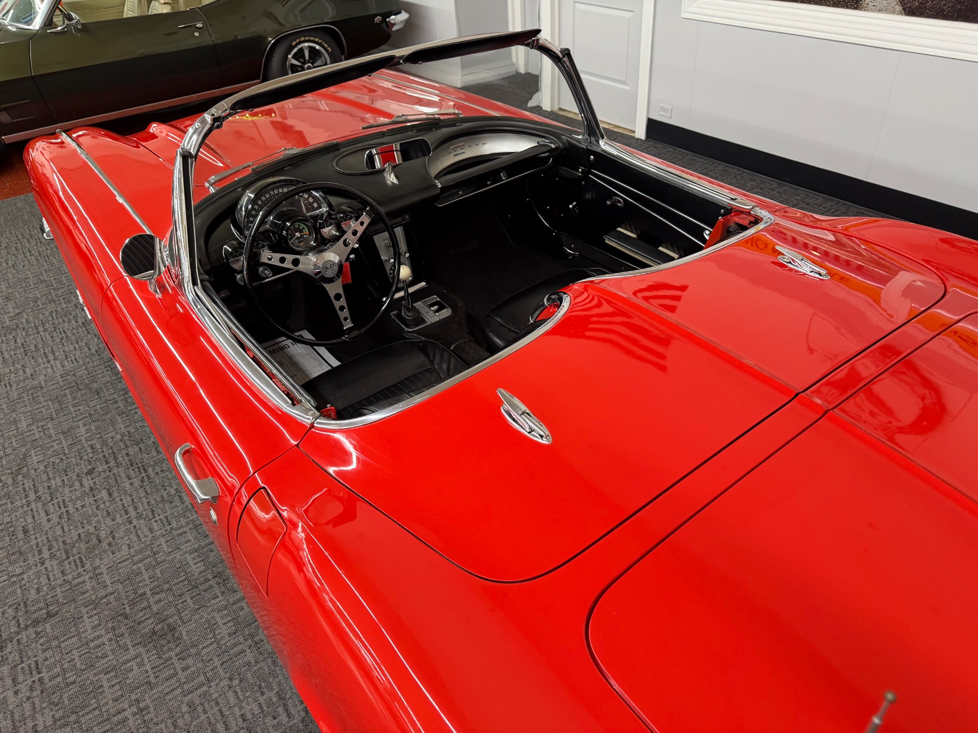 1962 CHEVROLET Corvette 22