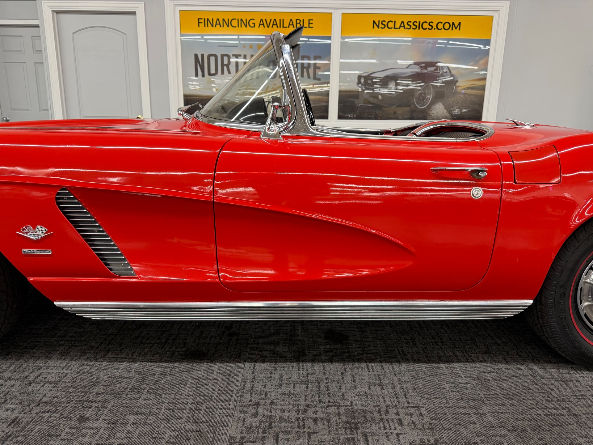 1962 CHEVROLET Corvette 26
