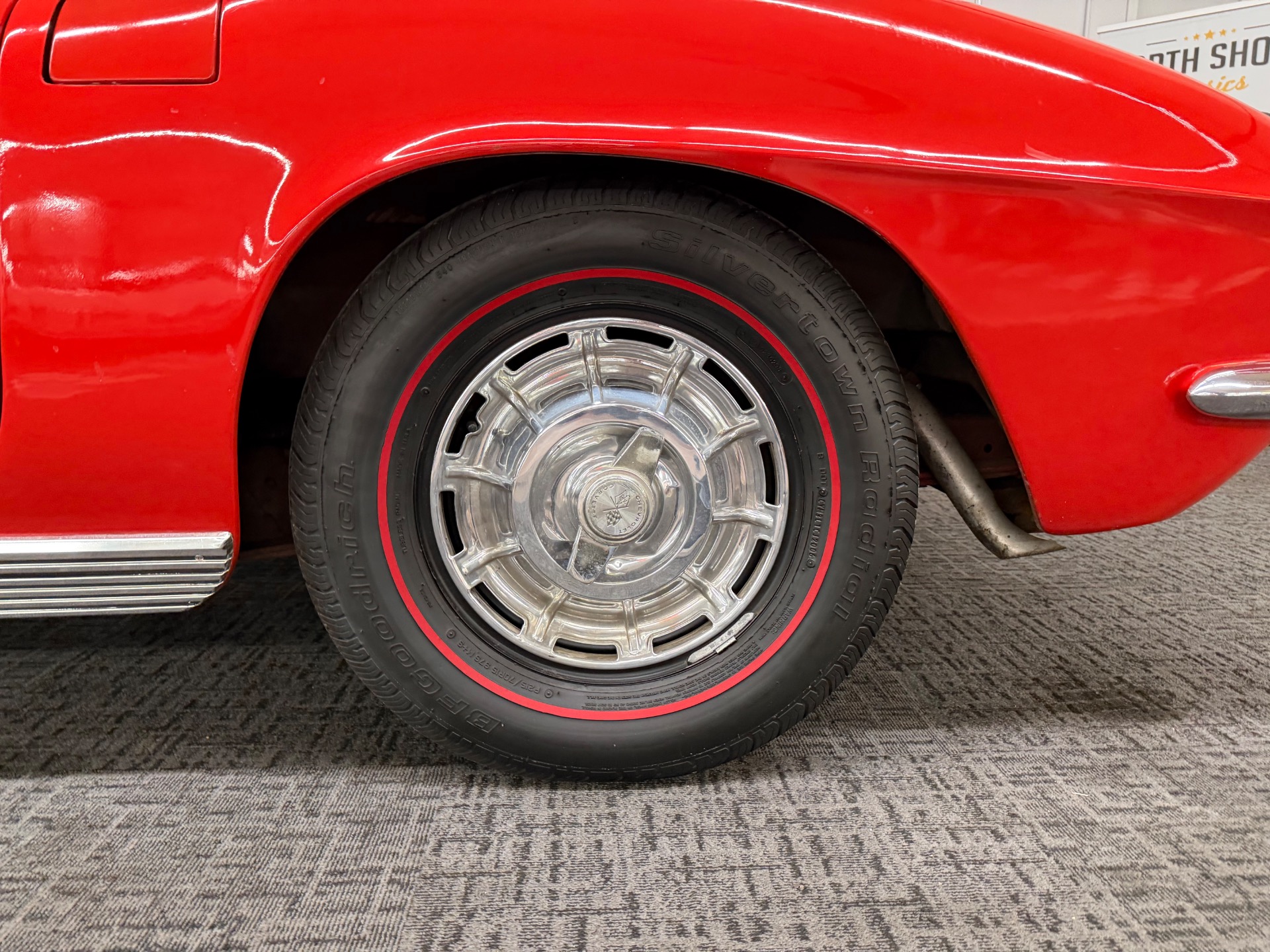 1962 CHEVROLET Corvette 30