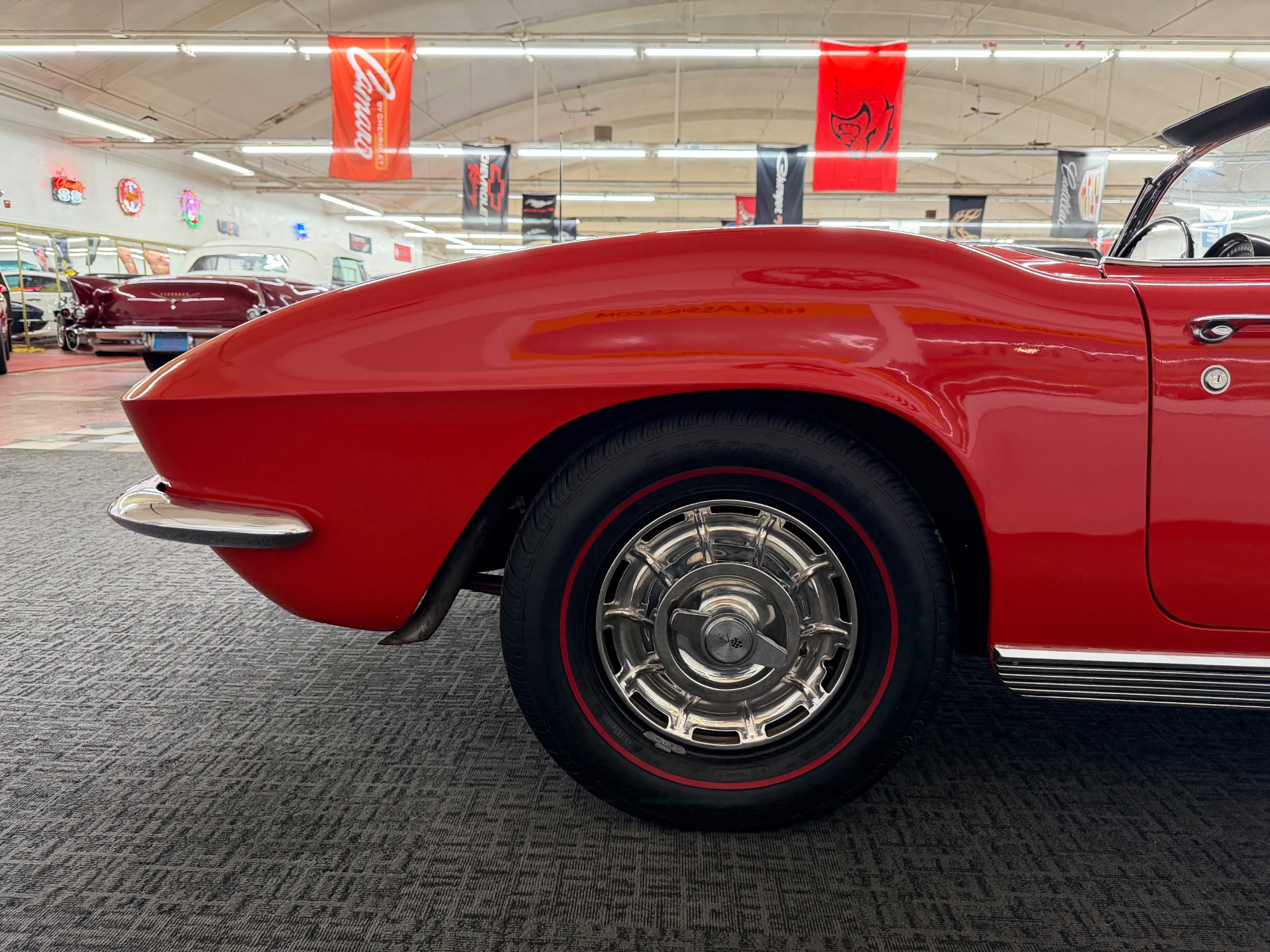 1962 CHEVROLET Corvette 31