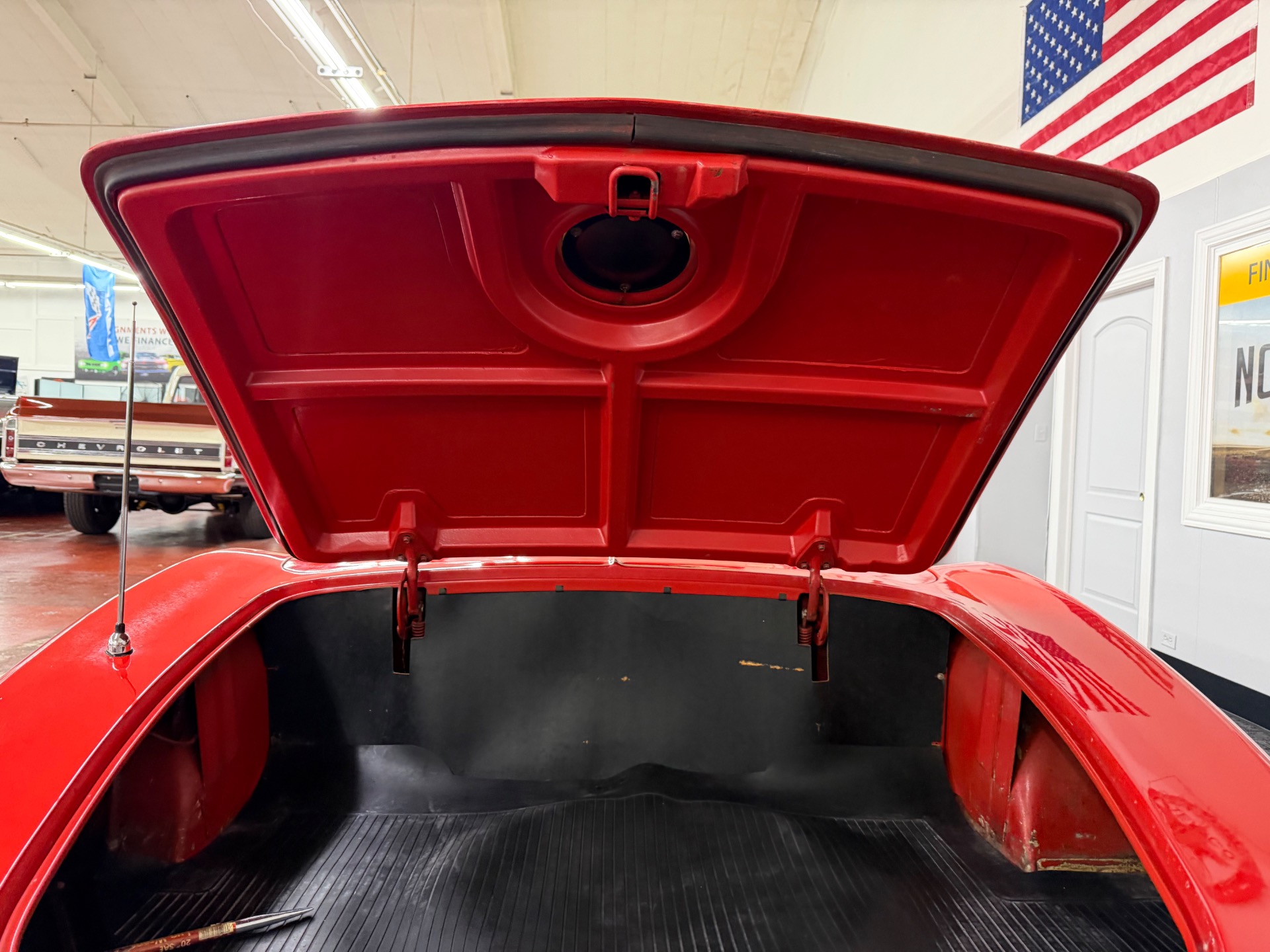 1962 CHEVROLET Corvette 35