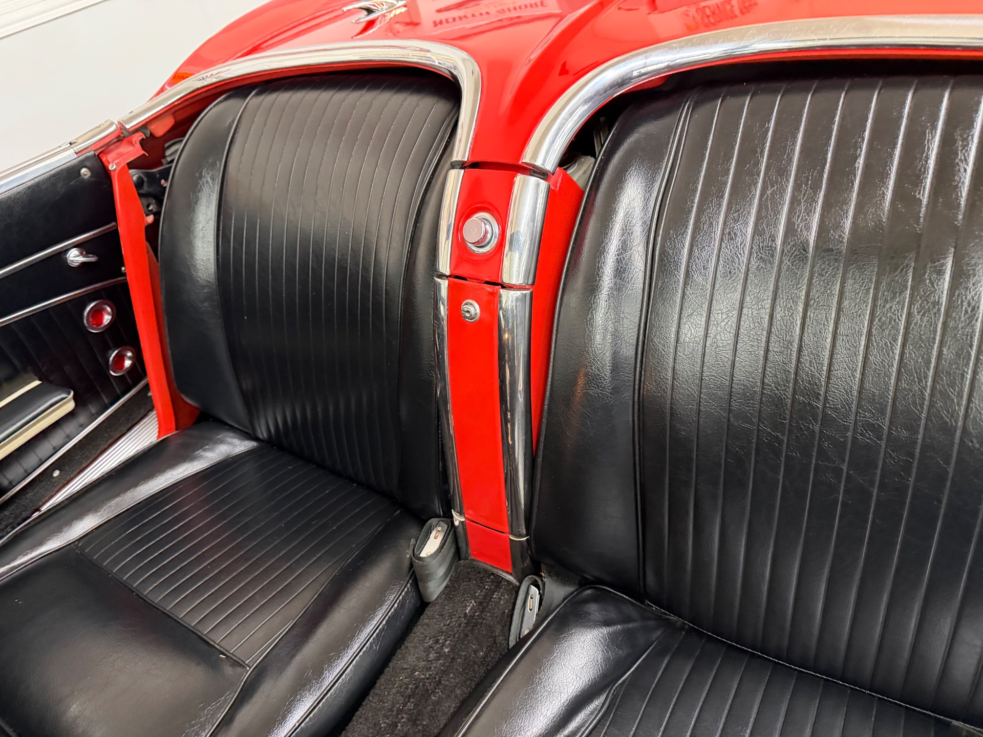 1962 CHEVROLET Corvette 44