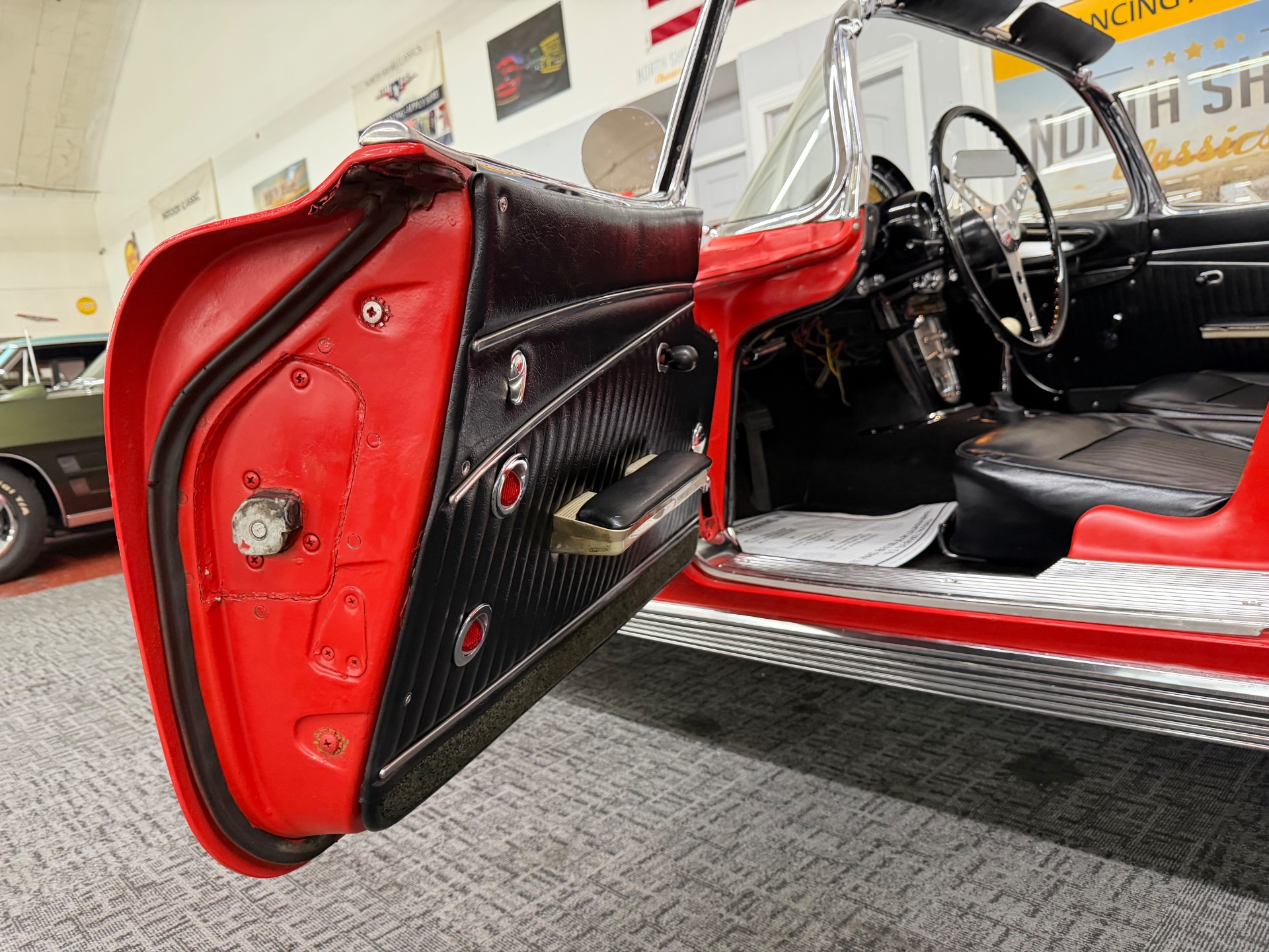 1962 CHEVROLET Corvette 46