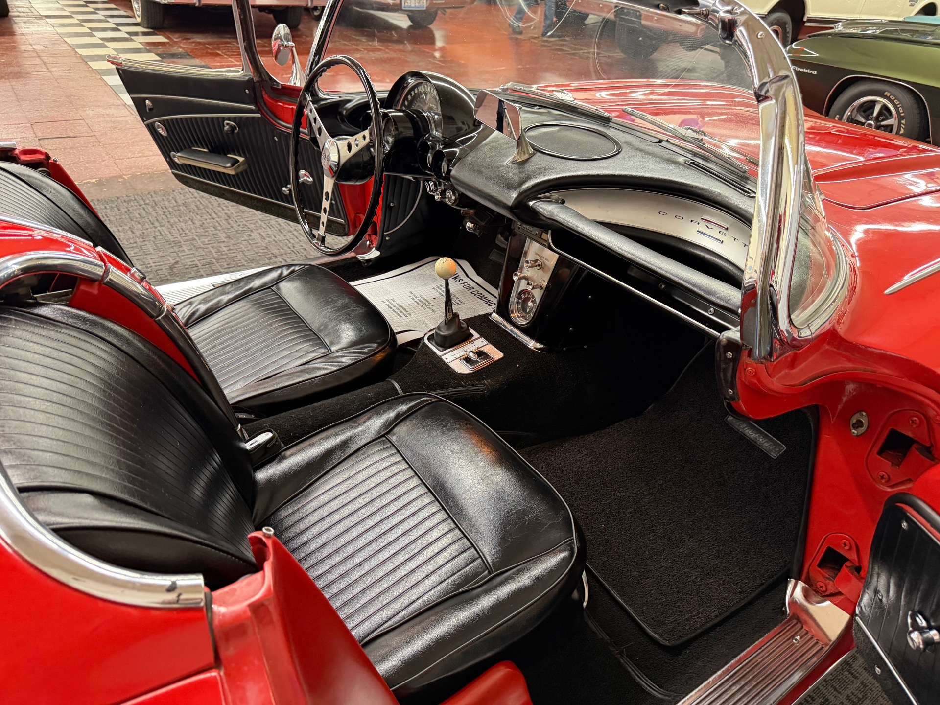 1962 CHEVROLET Corvette 47