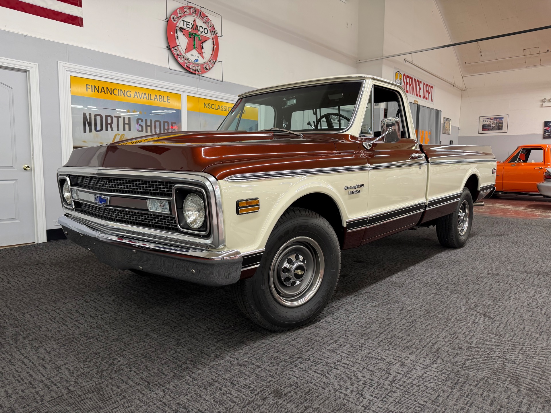 1970 Chevrolet C 20 2