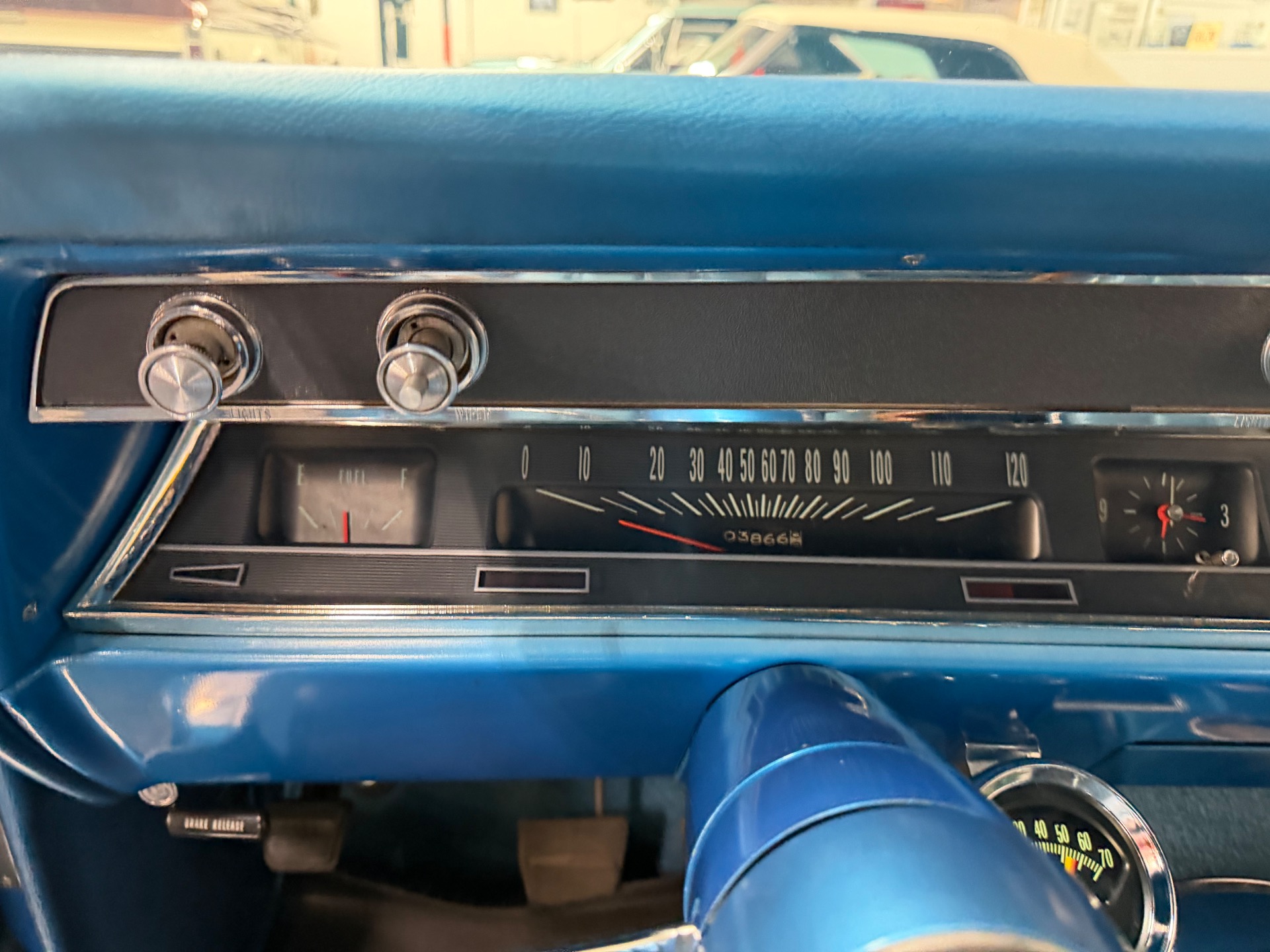 1966 CHEVROLET Chevelle 33
