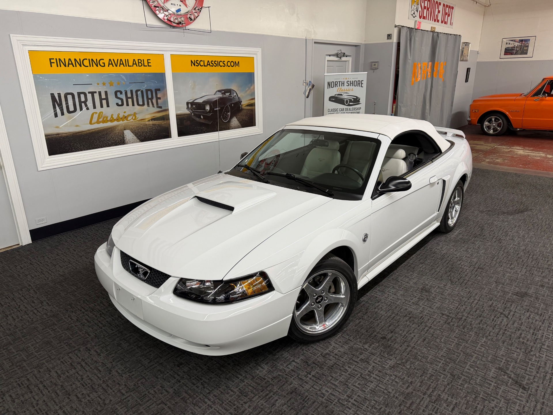2004 Ford Mustang 3