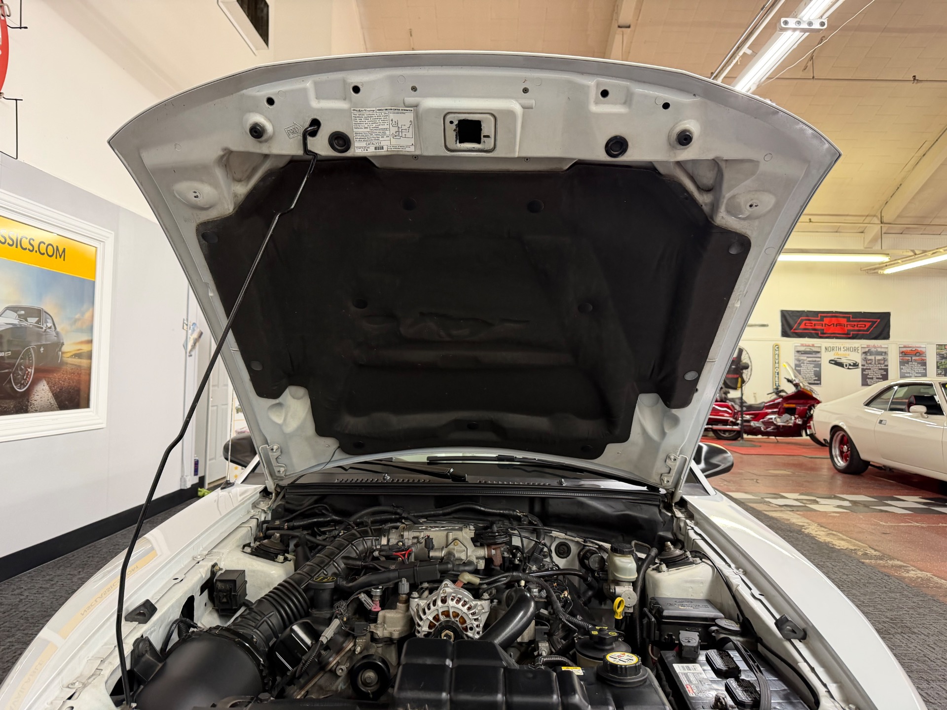 2004 Ford Mustang 52