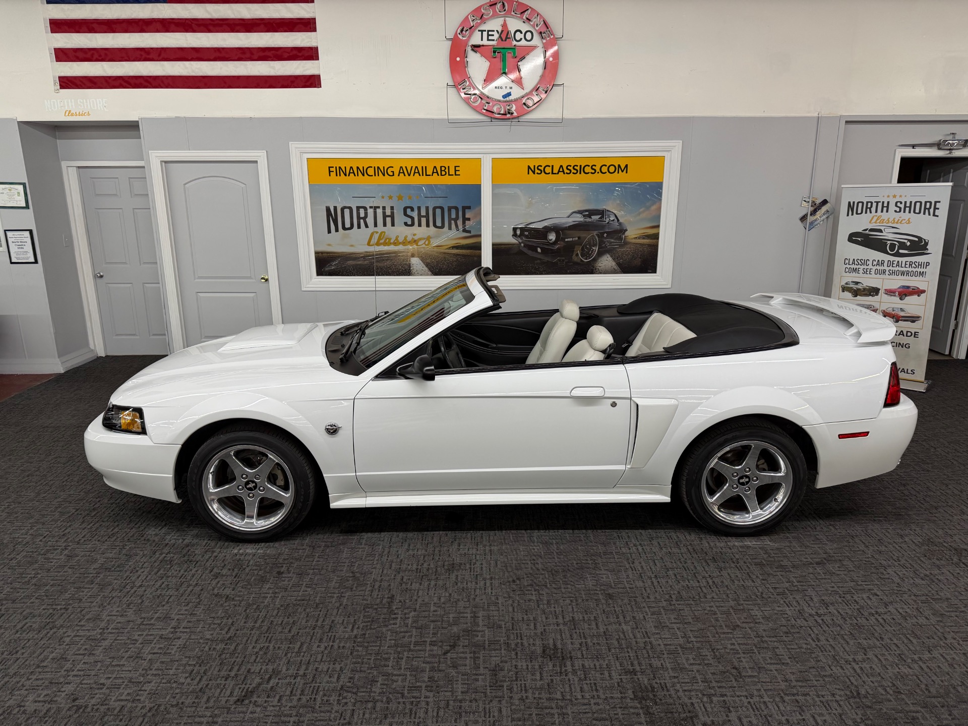 2004 Ford Mustang 65
