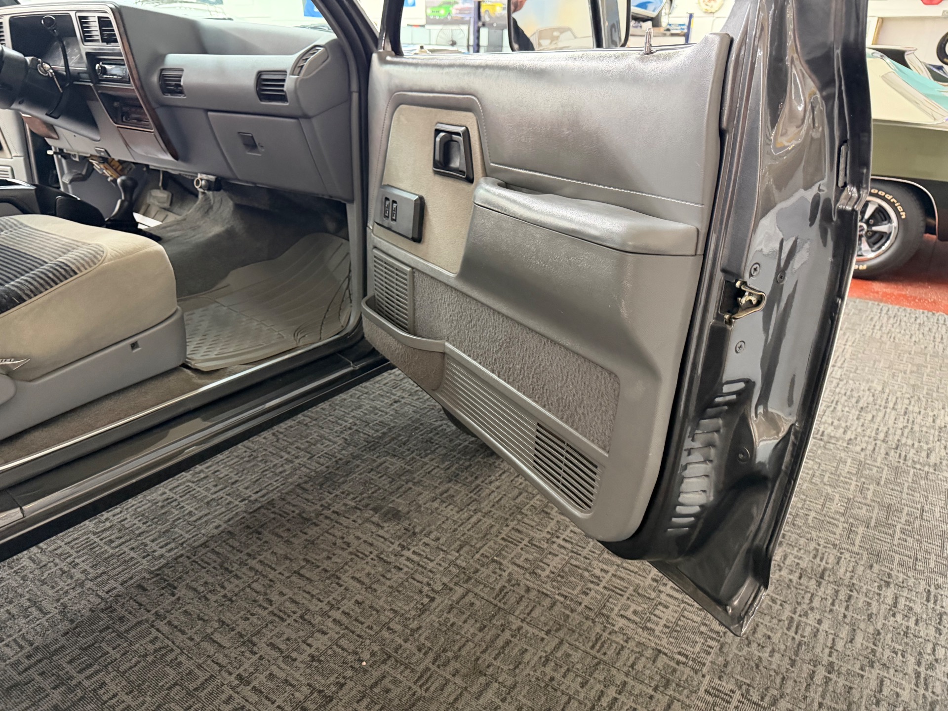 1989 Ford Bronco II 52
