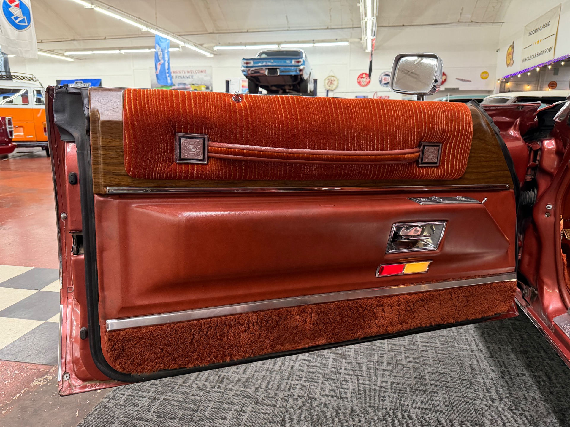 1974 CADILLAC COUPE DEVILLE 37