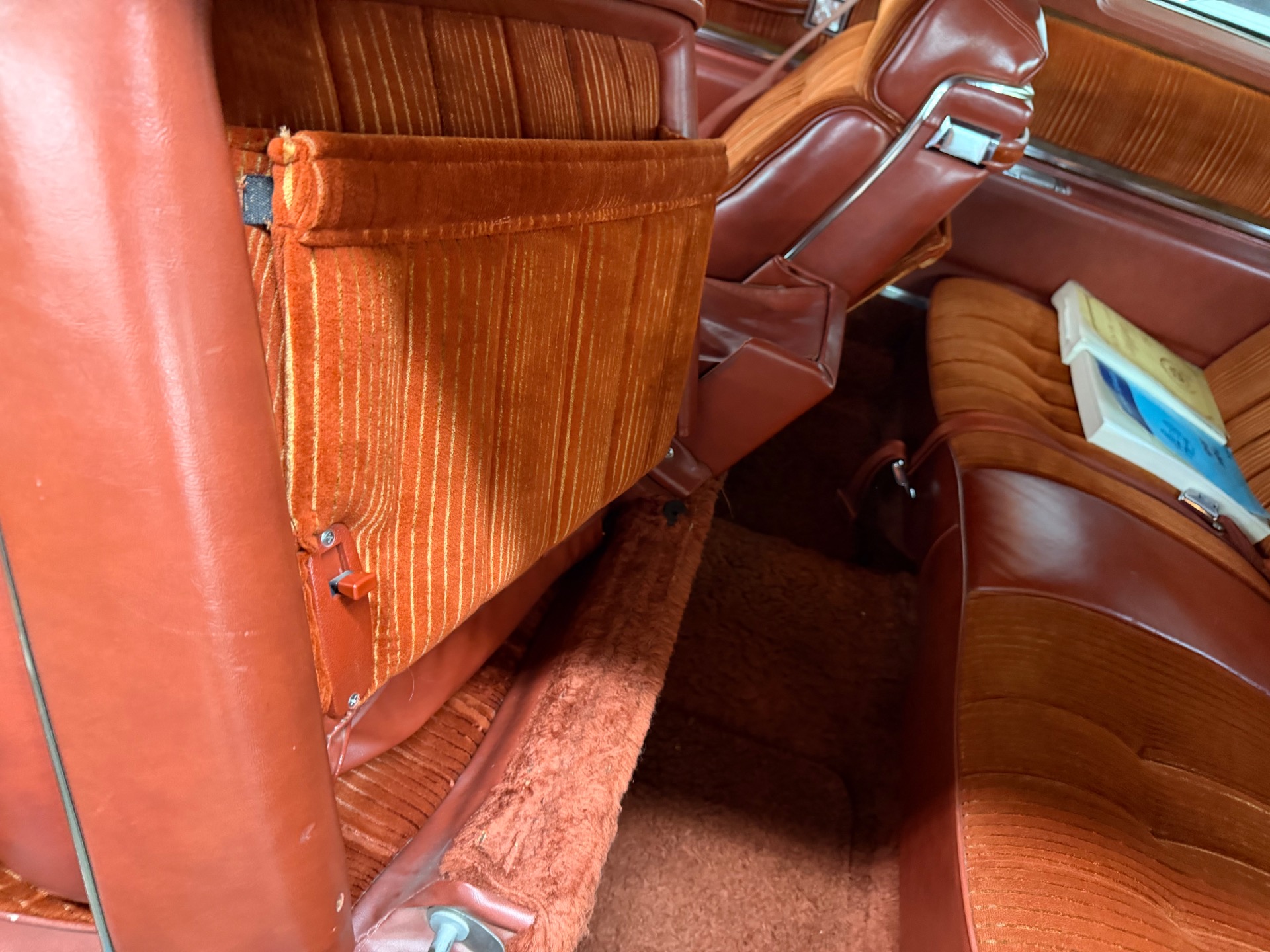 1974 CADILLAC COUPE DEVILLE 40