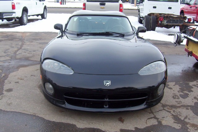Used 1994 Dodge Viper 1 of 3083 for that year and 1 of 687 with Black exterior | Mundelein, IL