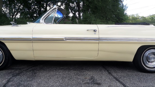 Used 1962 Pontiac Bonneville NEW LOWER PRICE-RARE NUMBERS MATCHING-Great Driving Car-SEE VIDEO | Mundelein, IL
