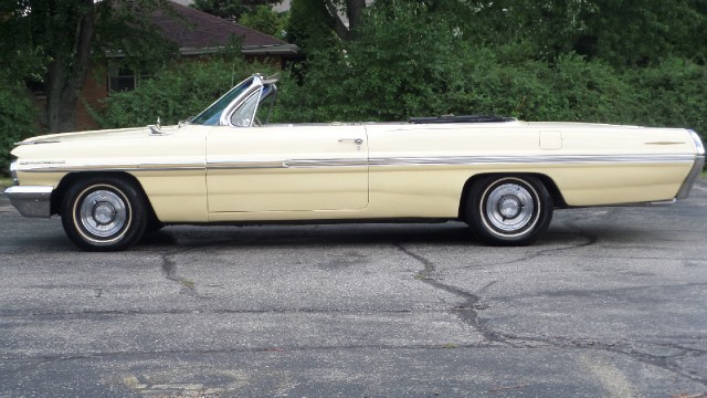 Used 1962 Pontiac Bonneville NEW LOWER PRICE-RARE NUMBERS MATCHING-Great Driving Car-SEE VIDEO | Mundelein, IL