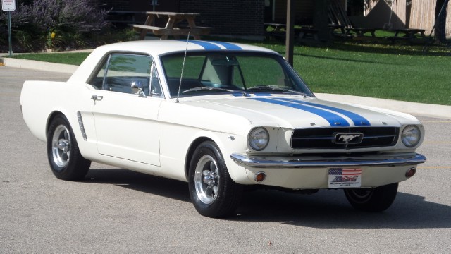 Used 1965 Ford Mustang 289 WITH STICK SHIFT-SHELBY LOOK-SEE VIDEO | Mundelein, IL