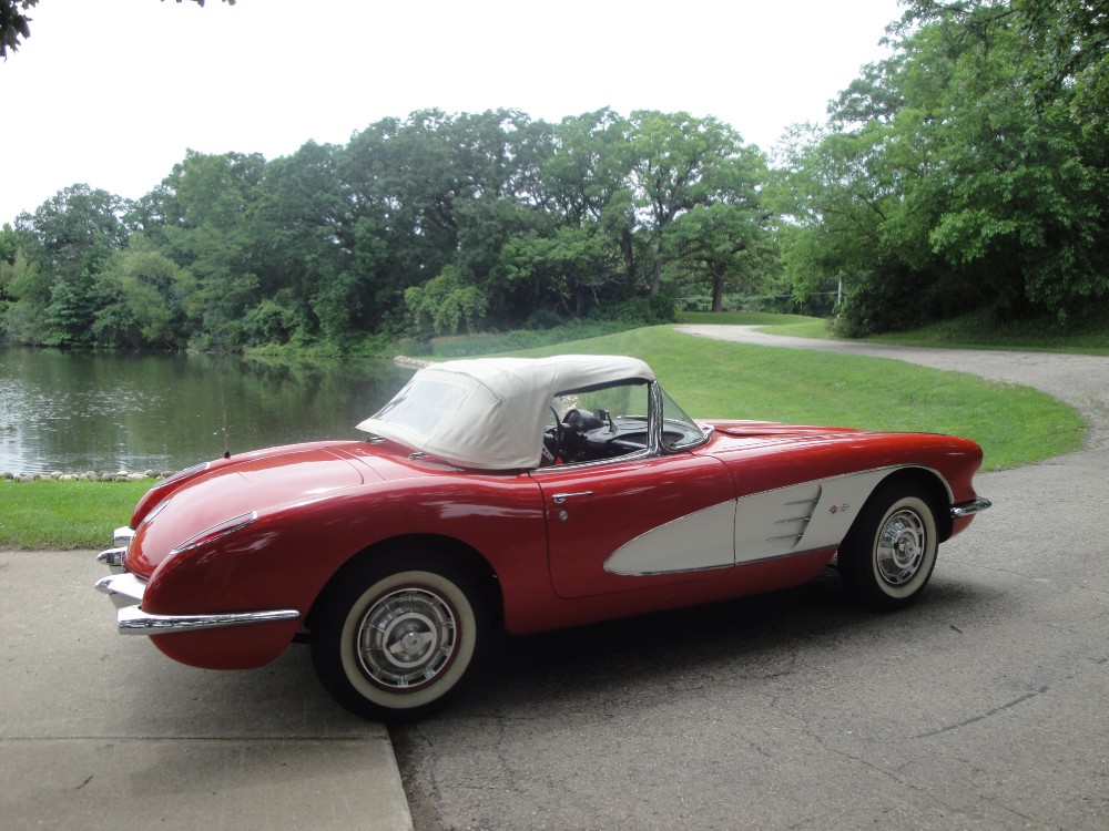 Used 1960 Chevrolet Corvette Vintage Vette-Same owner 30 years-SEE VIDEO | Mundelein, IL