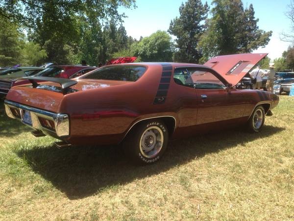 Used 1971 Plymouth Road Runner HIGHLY OPTIONED RESTORED MOPAR | Mundelein, IL
