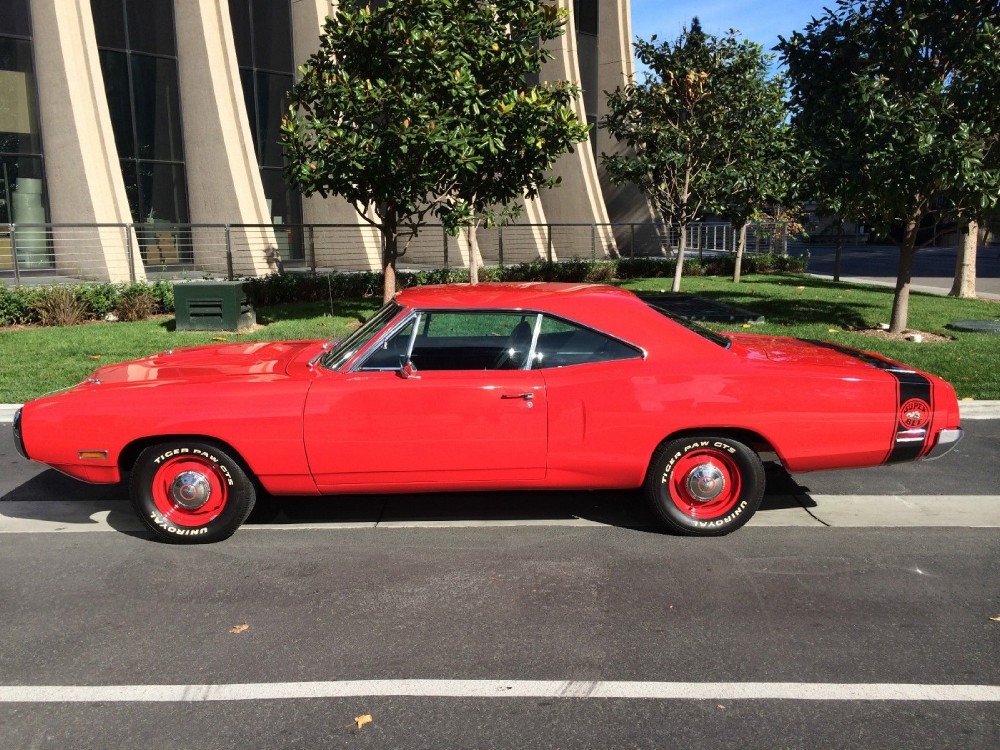 Used 1970 Dodge Super Bee NUMBERS MATCHING 440 with 6 Pack-RESTORED MOPAR | Mundelein, IL