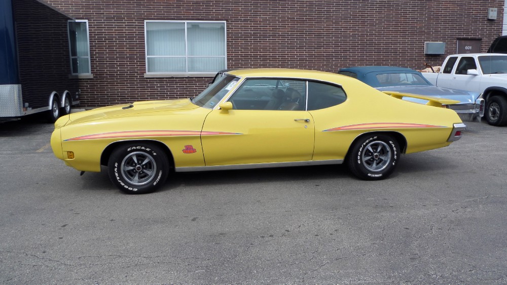 Used 1970 Pontiac GTO REAL GTO-AC WORKS-JUDGE DECALS-RESTORED-FROM FLORIDA-SEE VIDEO | Mundelein, IL