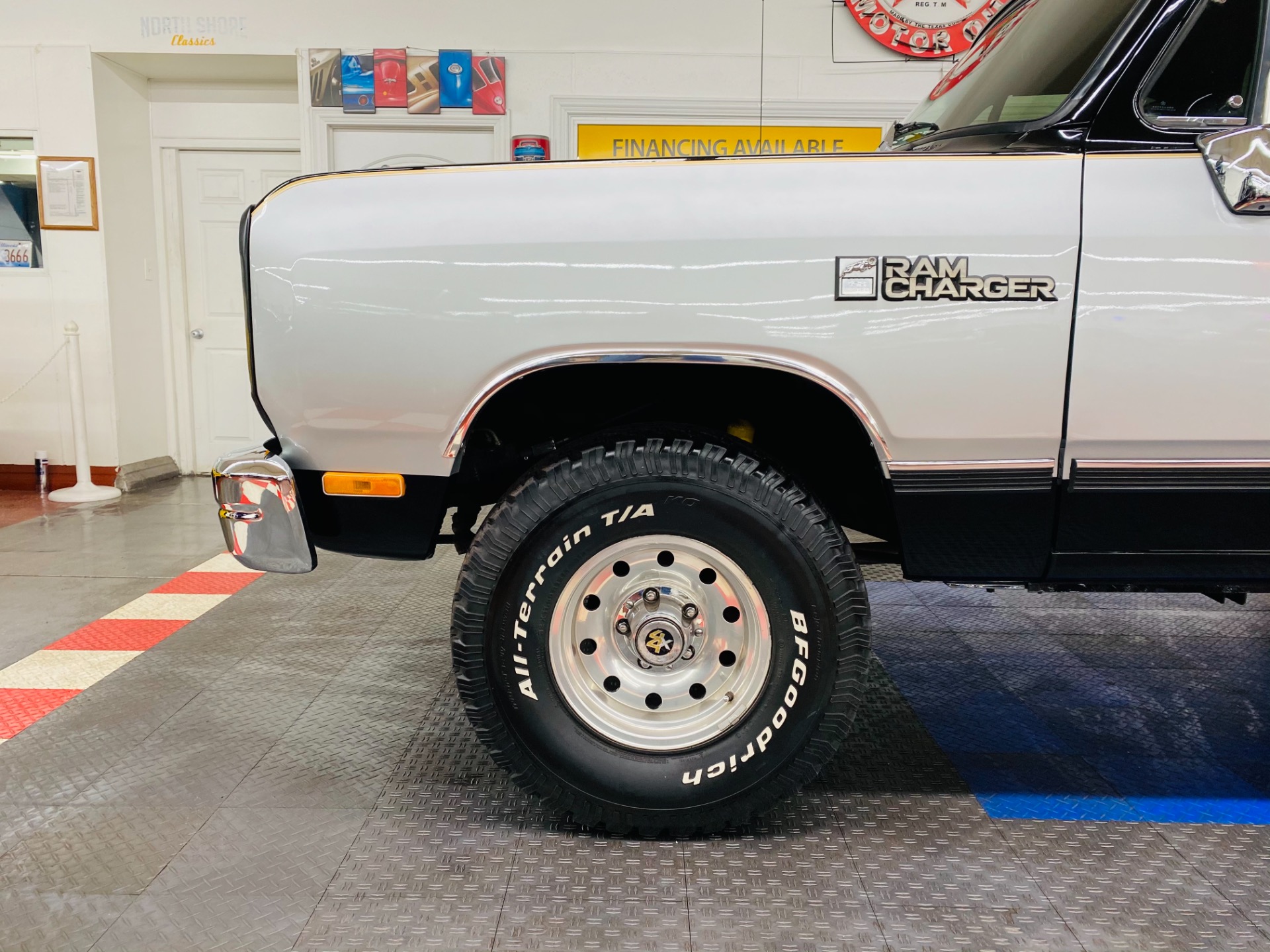 Used 1986 Dodge Ramcharger - 4X4 - NEW PAINT - SUPER CLEAN - SEE VIDEO For  Sale (Sold) | North Shore Classics Stock #86325KFCV