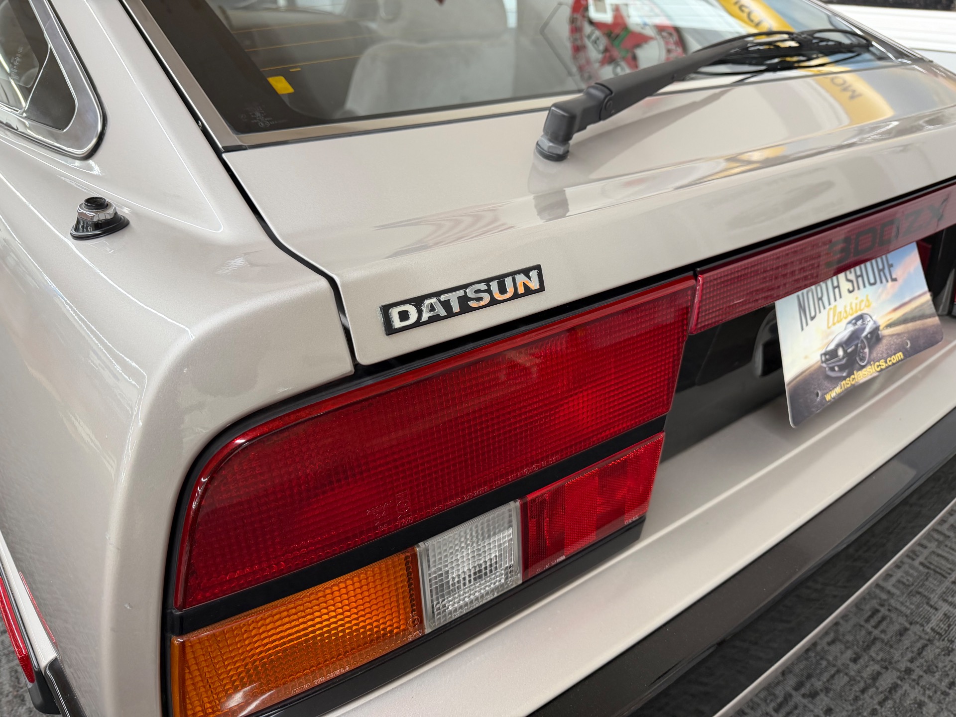 ポルノスター Used 1984 Nissan 300ZX ALL ORIGINAL ONLY 38K MILES T-TOPS-SEE